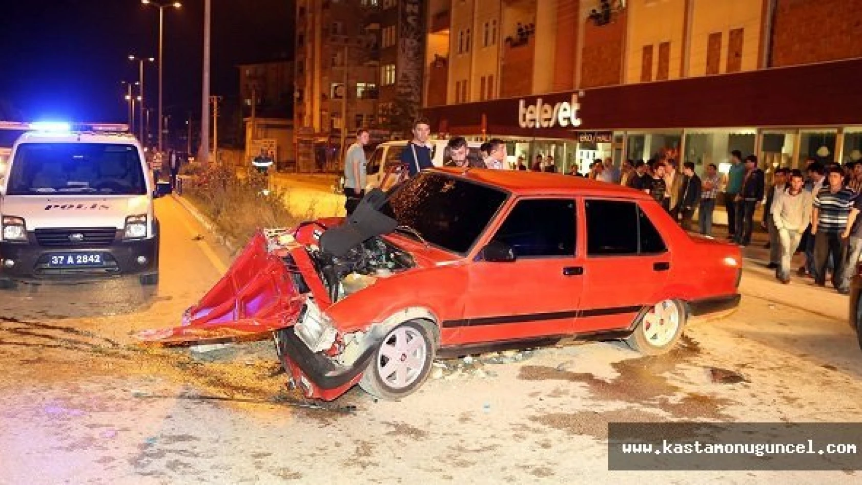 Kastamonu'da İki Otomobil Çarpıştı: 7 Yaralı
