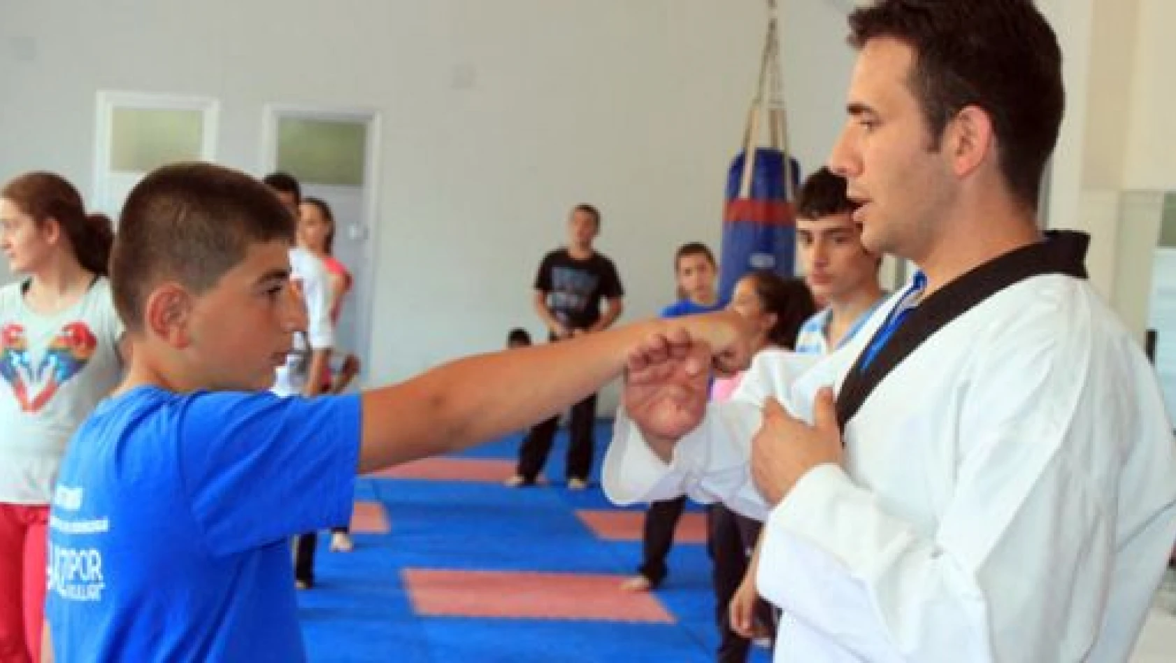 Kastamonu Taekwondo İl Spor Merkezi Çalışmaları Devam Ediyor