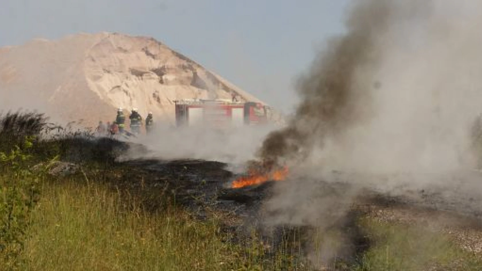 Kastamonu'da Asfalt Şantiyesinde Yangın
