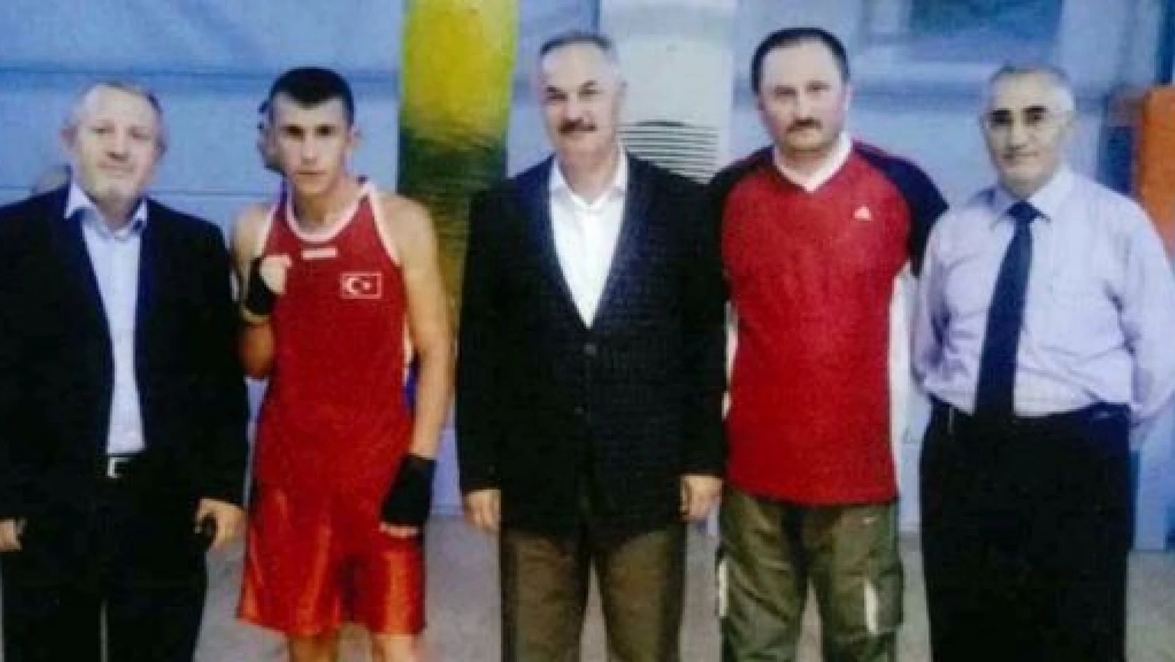 Kastamonu'lu Boksör Hakan Köse, Ankara Şampiyonu Oldu