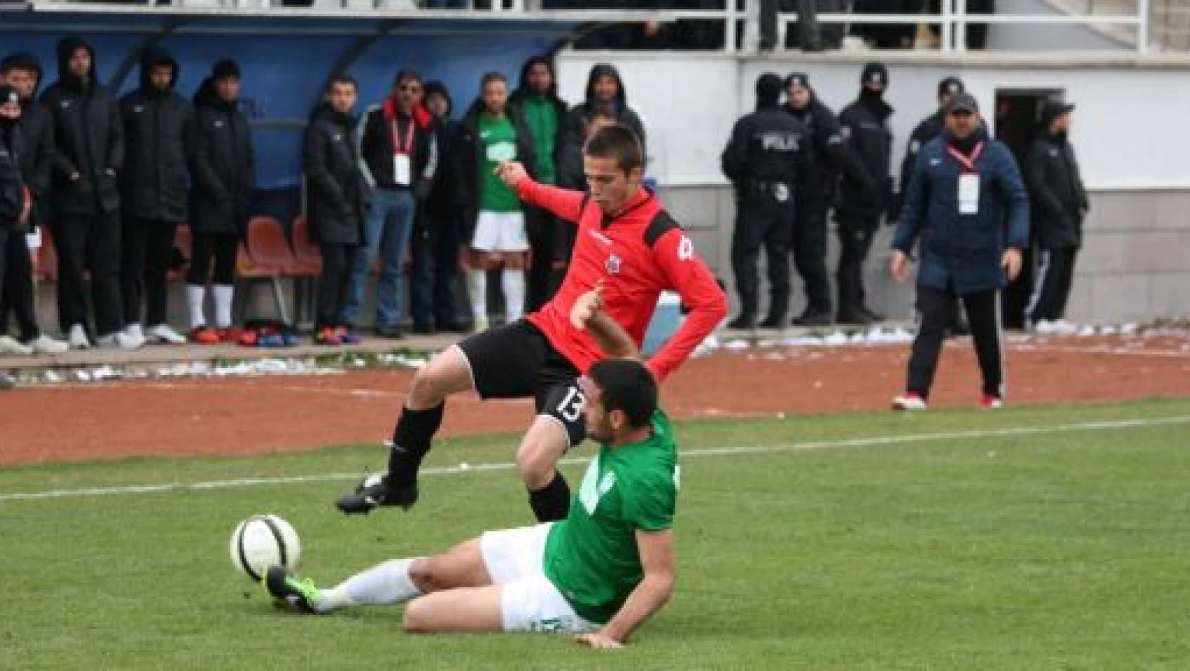Kastamonuspor Kayseri Şekerspor'u 1 - 0 Mağlup Etti