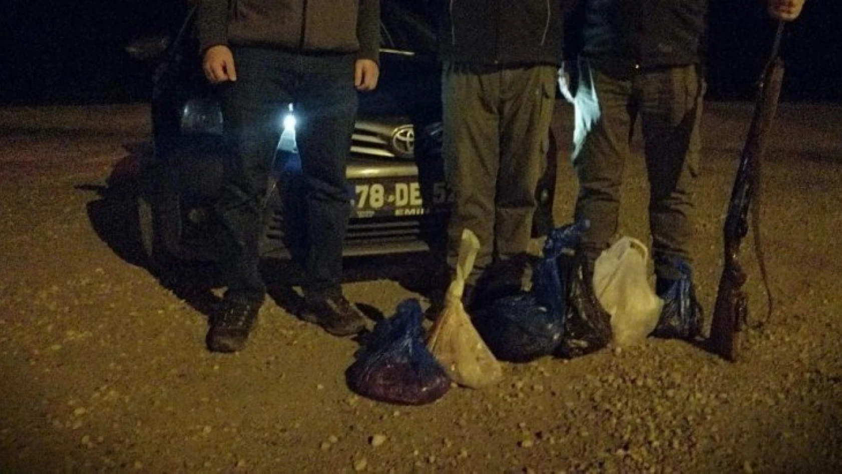 Koruma altındaki karacaları avlayan 6 kişiye para cezası