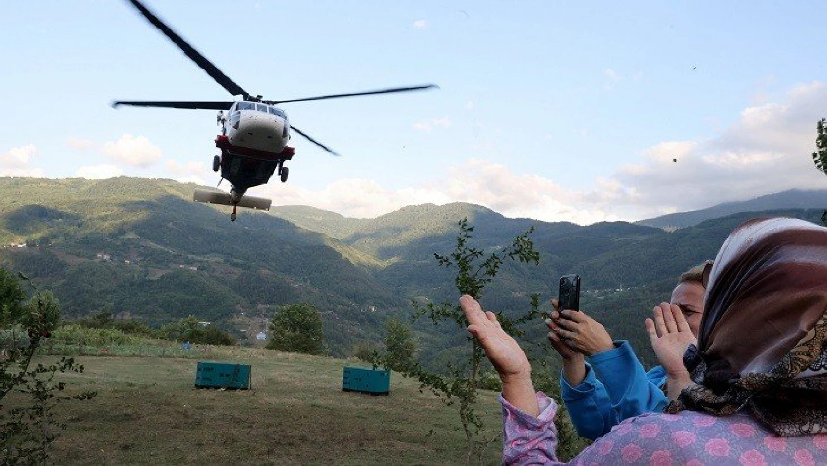 Köylere helikopterle jeneratör yardımı