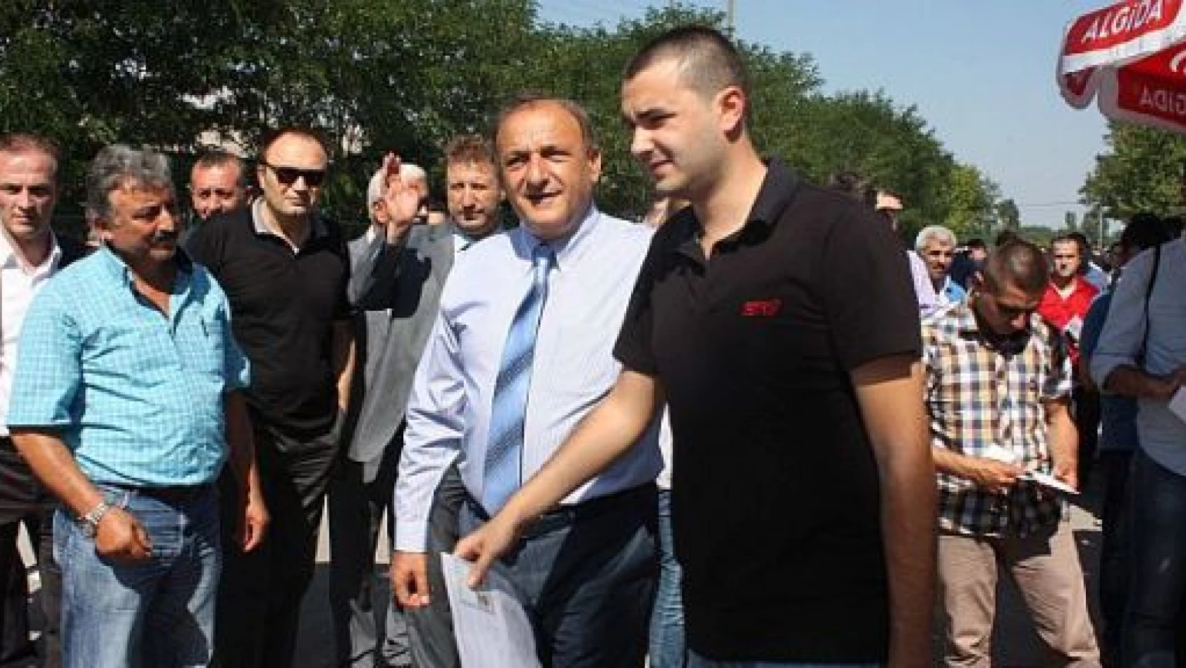 MHP Grup Başkanvekili Vural, oğlunu birliğe teslim etti