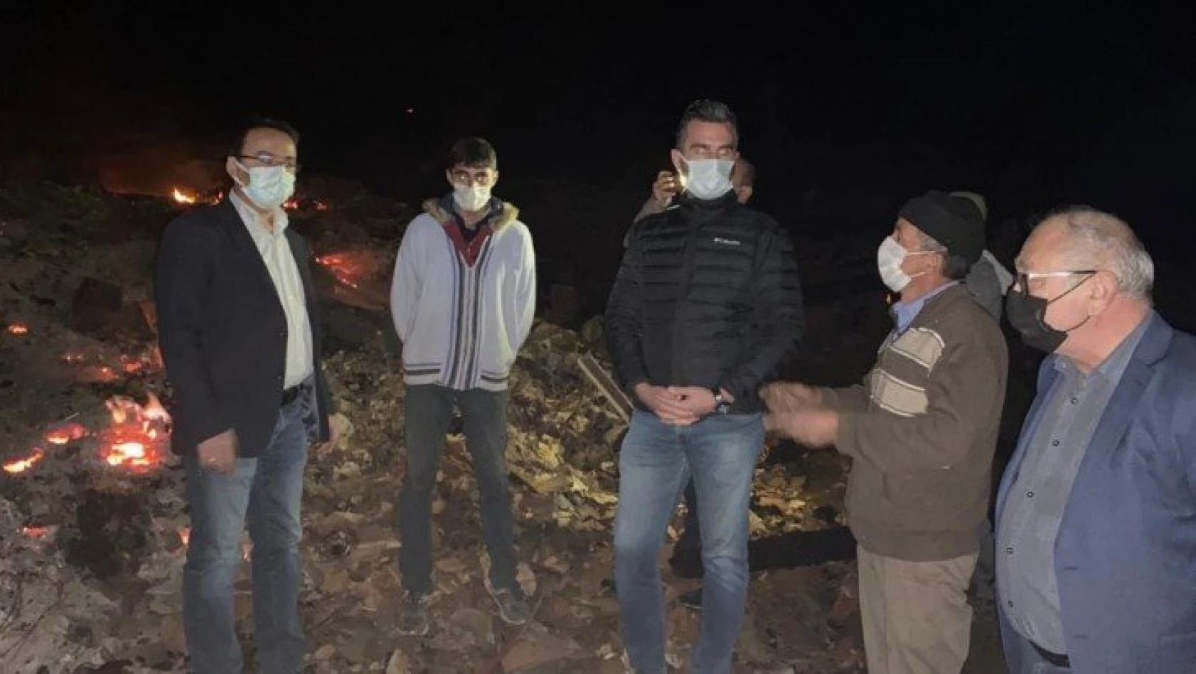 Milletvekili Baltacı, 10 ev ve 1 caminin yandığı köyü ziyaret etti