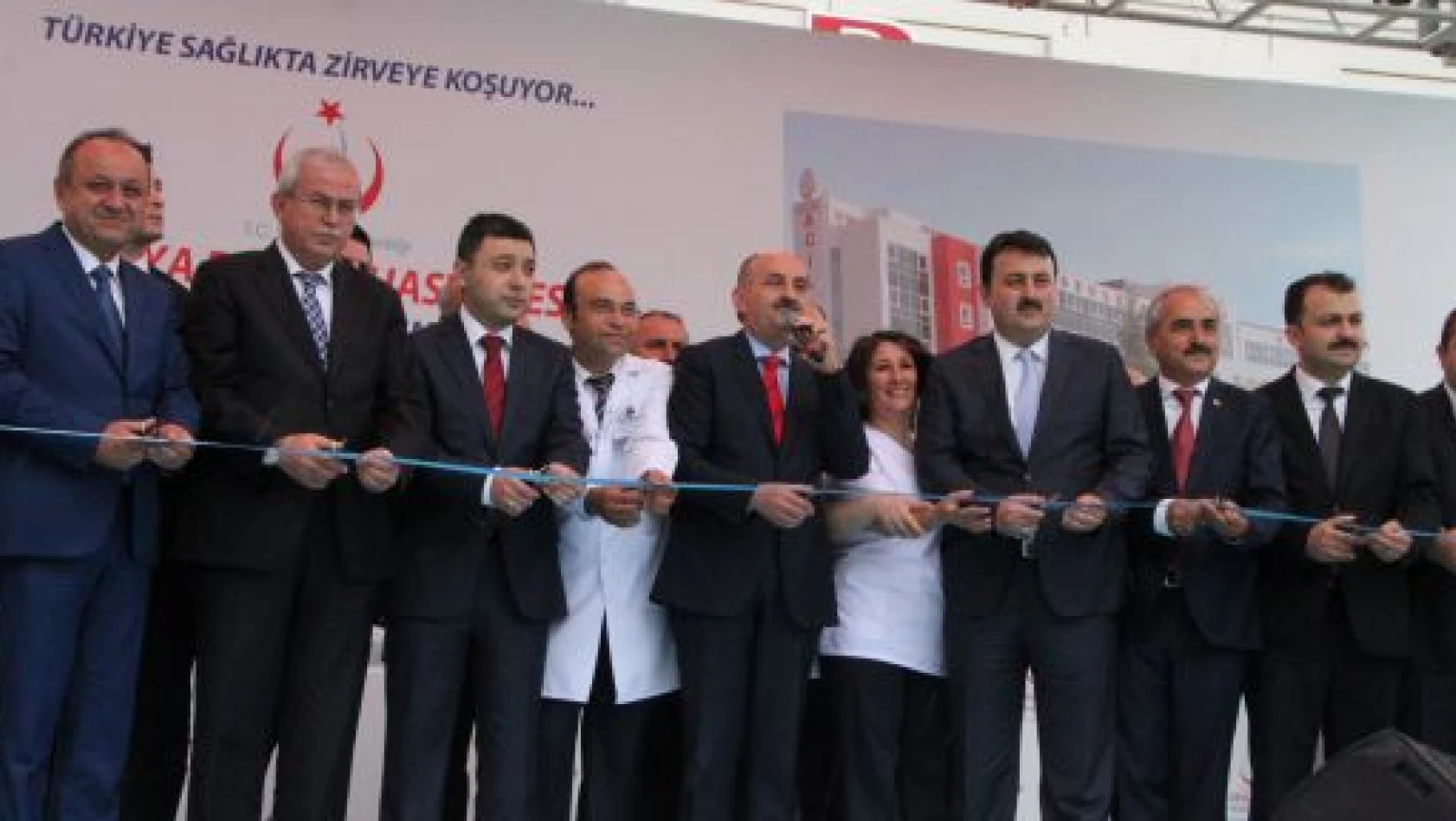 Müezzinoğlu, Devlet Hastanesi'nin Açılışını Yaptı