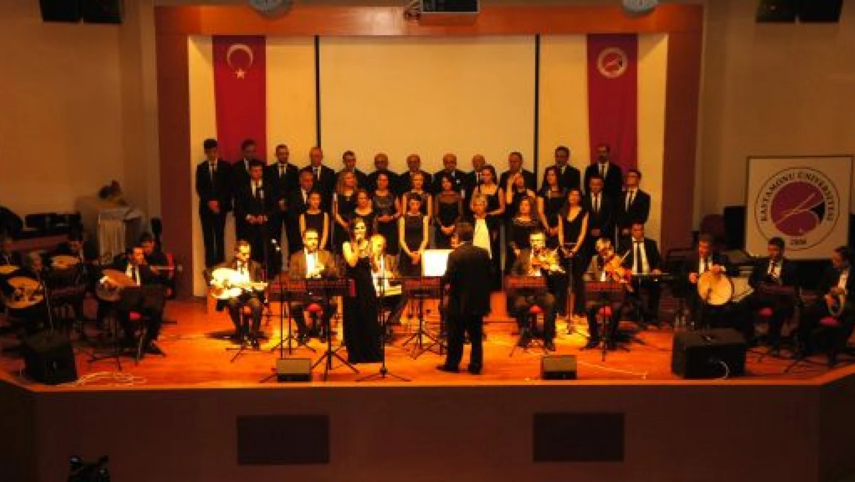 Şehr-i Dilara Türk Müziği Korosu ilk konserini verdi