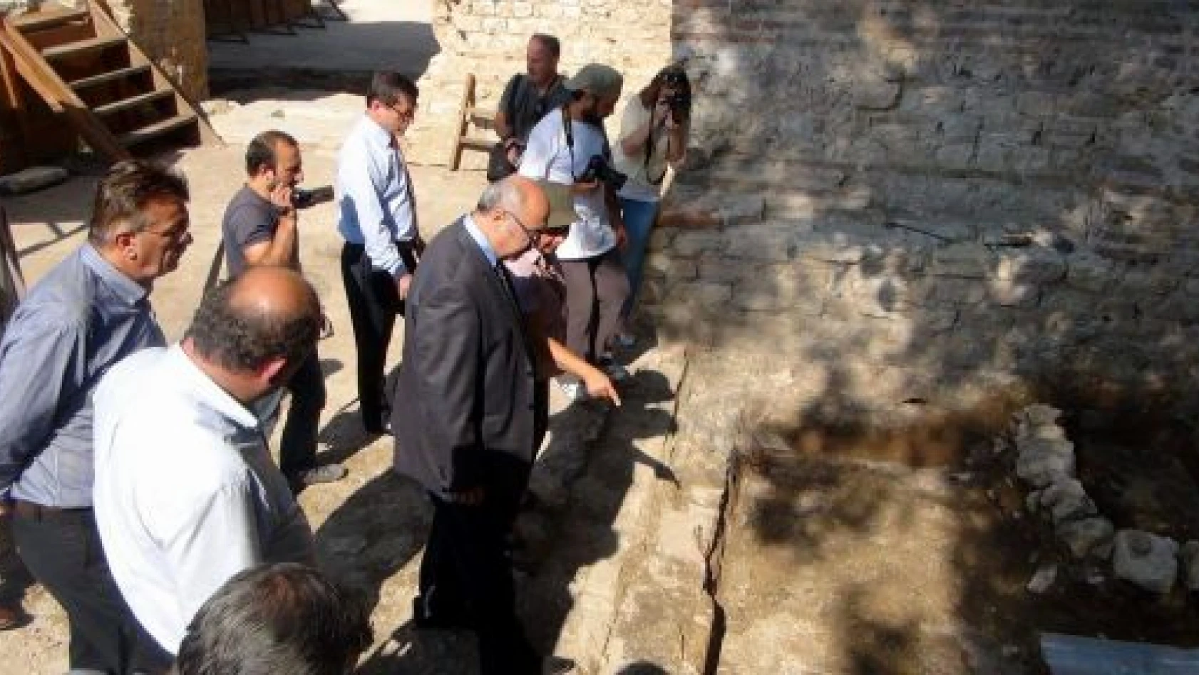 Sinop'taki kazılarda Hz. İsa'ya ait olduğu tahmin edilen eşyalar bulundu