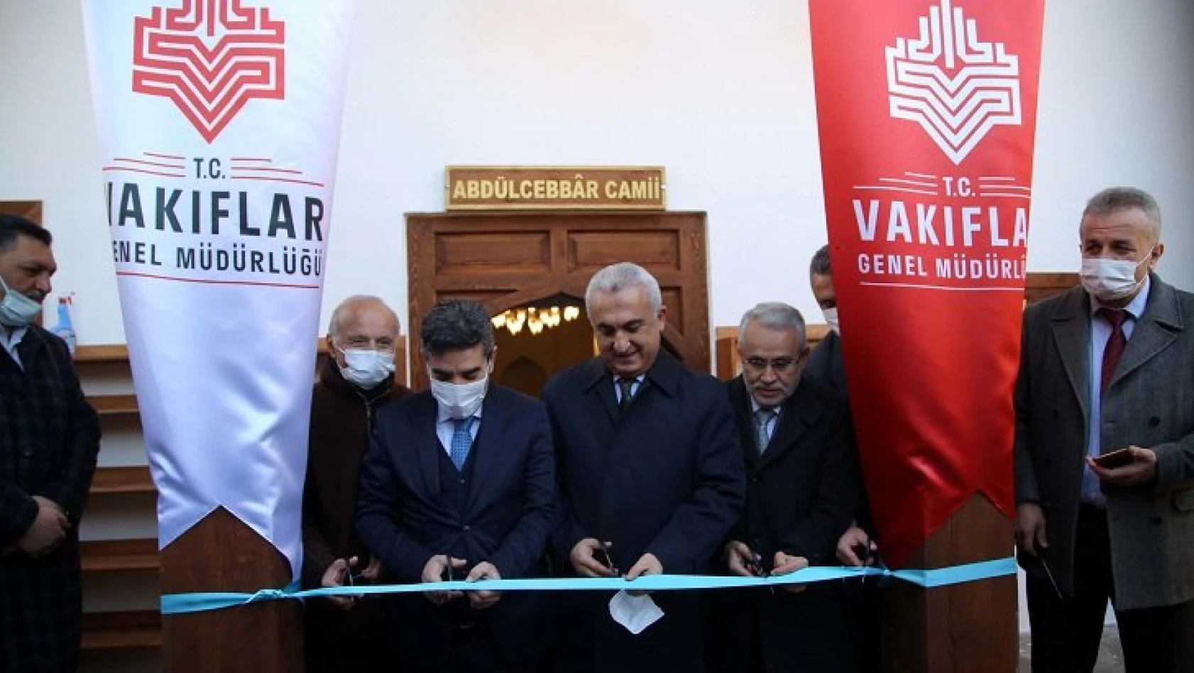 Tarihi Abdülcebbar Camisi yeniden ibadete açıldı
