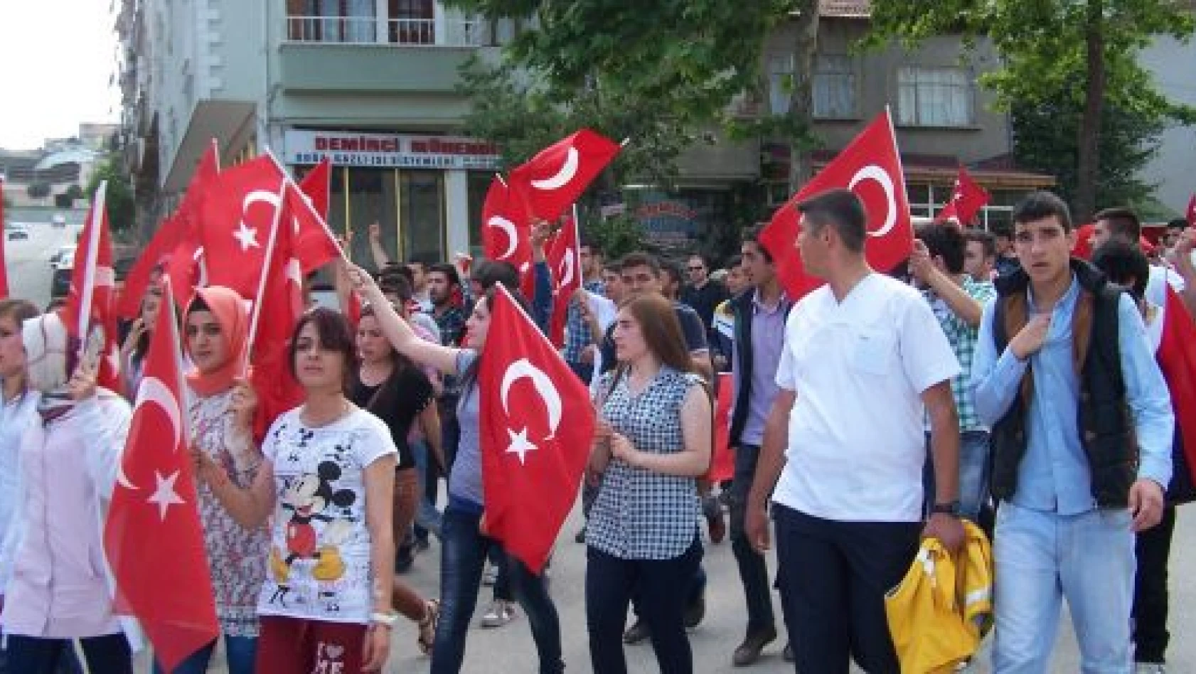 Tosya'da Bayrağa Destek Yürüyüşü Yapıldı