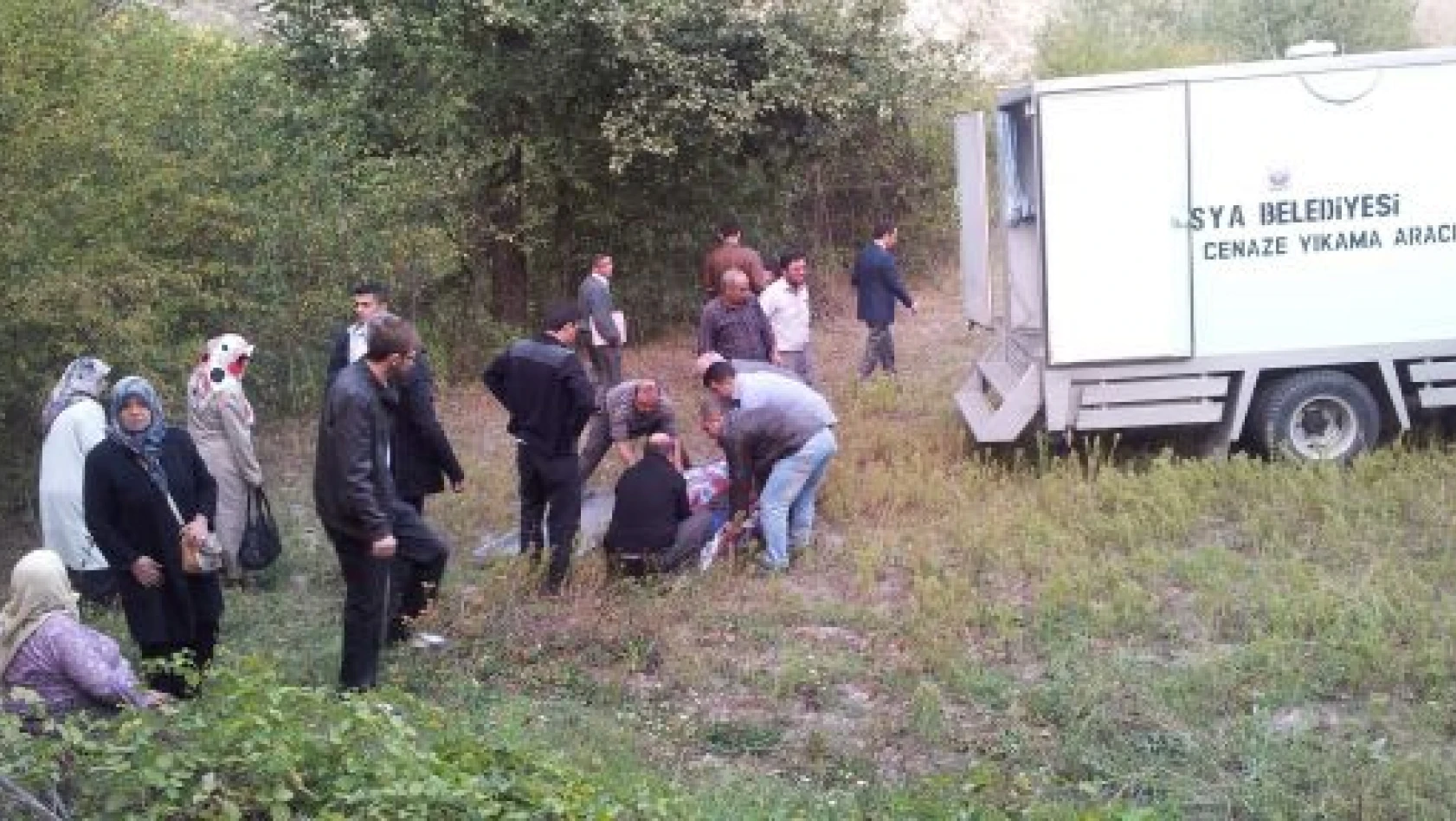 Tosya'da Ceviz Ağacından Düşen Adam Öldü