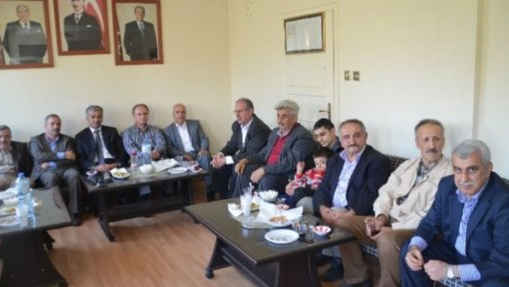 Tosya'da MHP İlçe Teşkilatı Bayramlaşma Töreni Düzenledi 