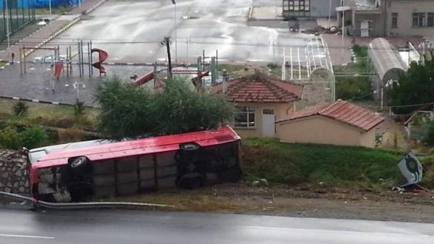 Tosya'da Otobüs Kazası: 34 Yaralı