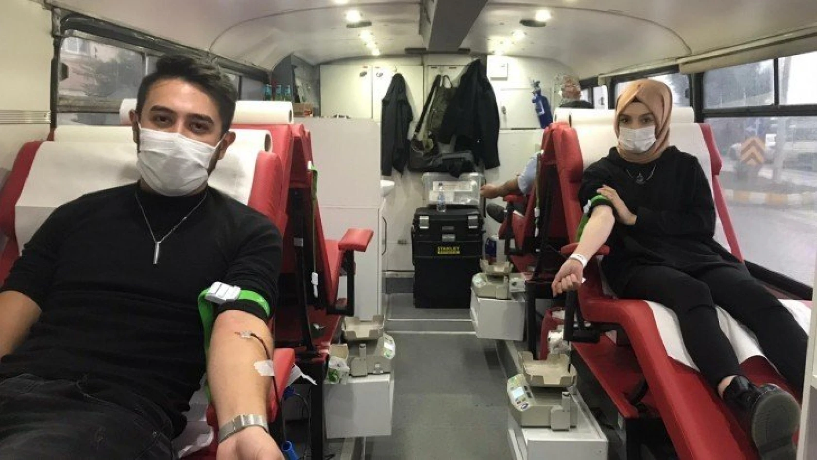 Türk Kızılaydan kan bağışı kampanyası