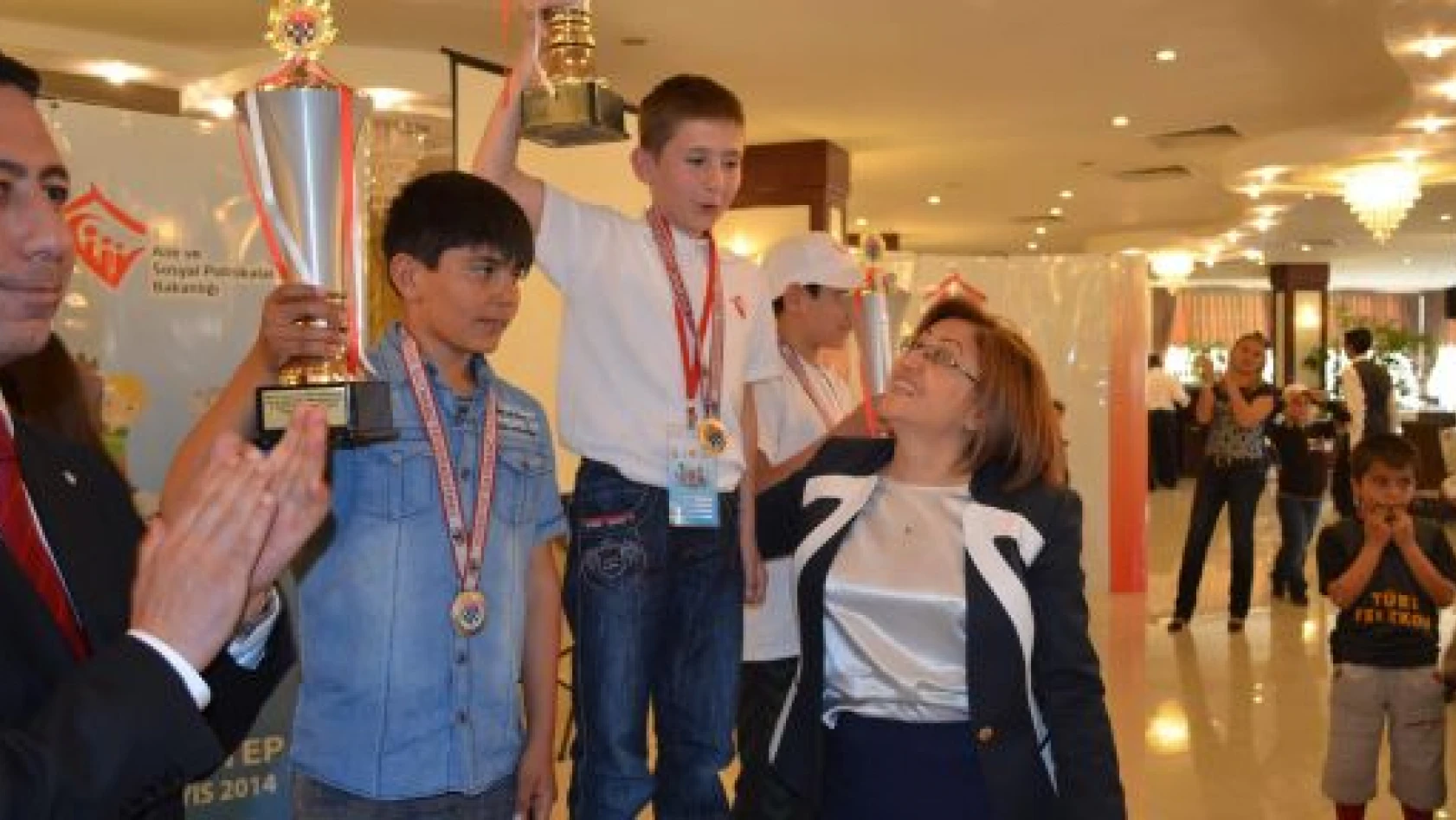 Yaşar Ertaş, Satrançta Türkiye Şampiyonu Oldu