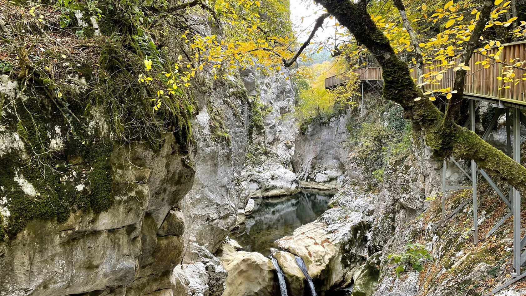 Horma Kanyonu ve Ilıca Şelalesinde sonbahar renkleri
