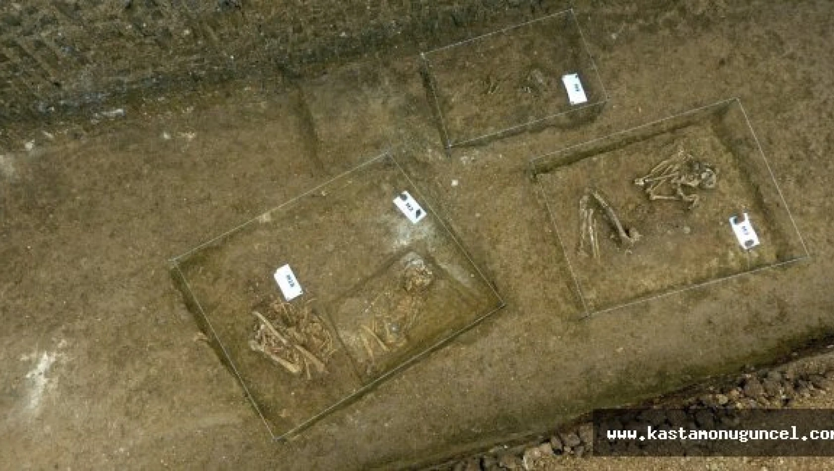 Kastamonu'daki kurganda 24 mezar bulundu
