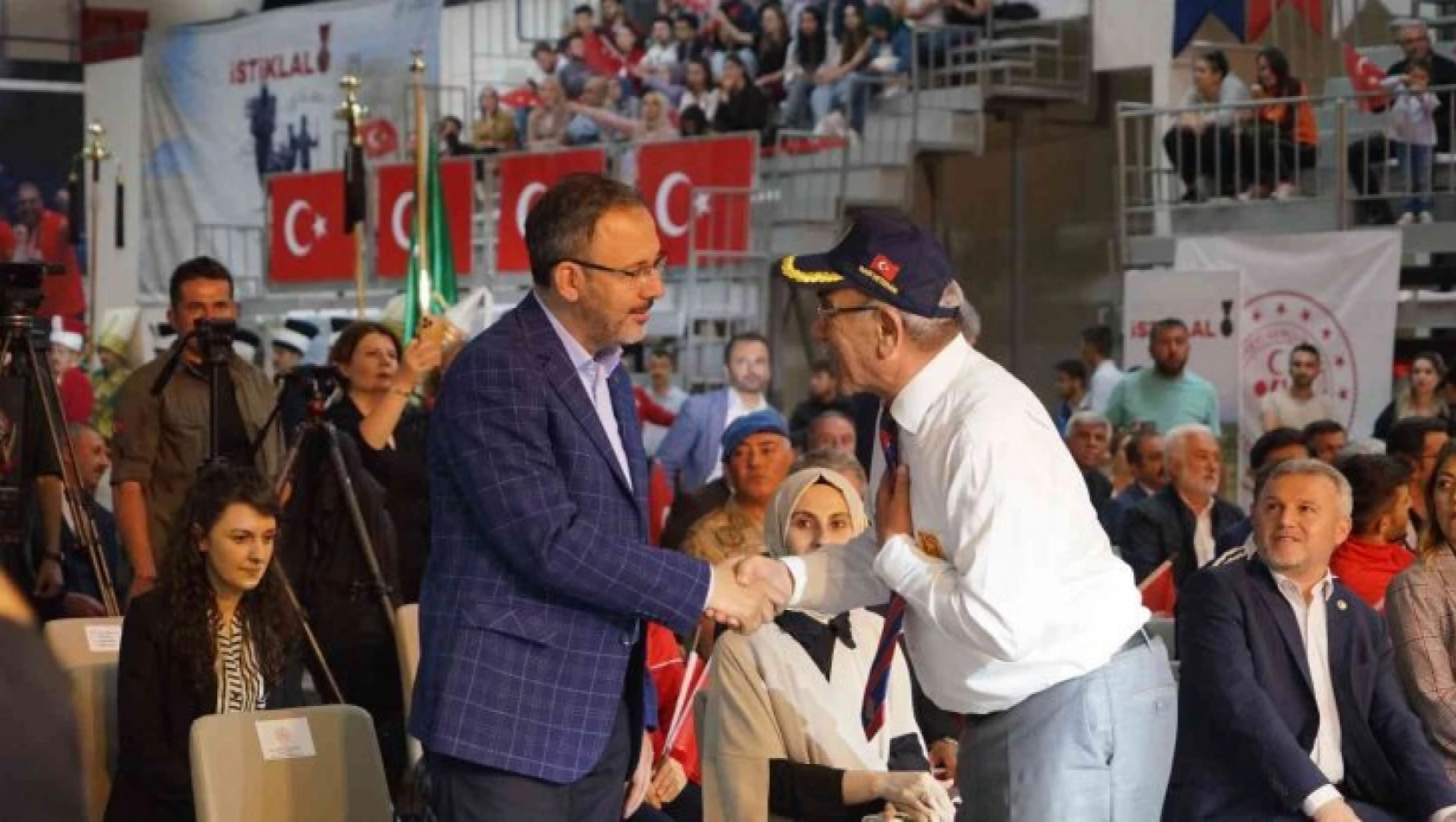 Atatürk ve İstiklal Yolu Yürüyüşü sona erdi