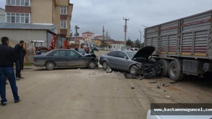 Trafik Kazası Güvenlik Kamerasında!