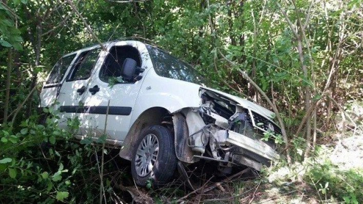 Trafik kazasında faciadan dönüldü