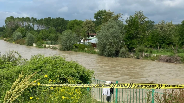 Elbiseleri bulundu! Arama çalışmaları sürüyor