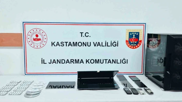 Jandarma ekipleri geçit vermedi