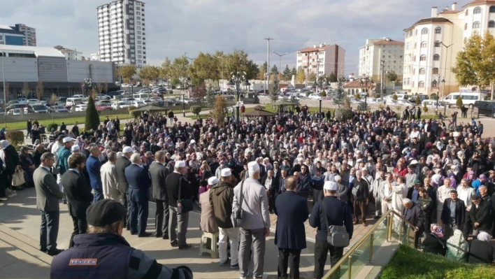 Kastamonu'da umreciler dualarla uğurlandı