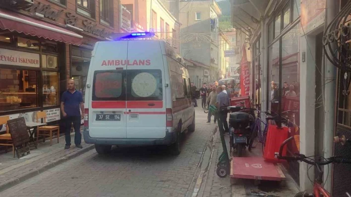 Aile kavgası engelli genci yaraladı