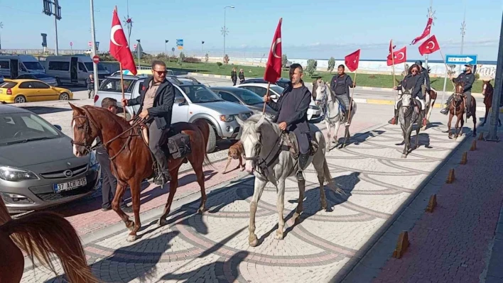 İstiklal Yolu'nda anlamlı sürüş